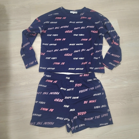 NEW Valentines Day Grayson Thread's Women's Pajama Short set size Medium - Picture 15 of 17